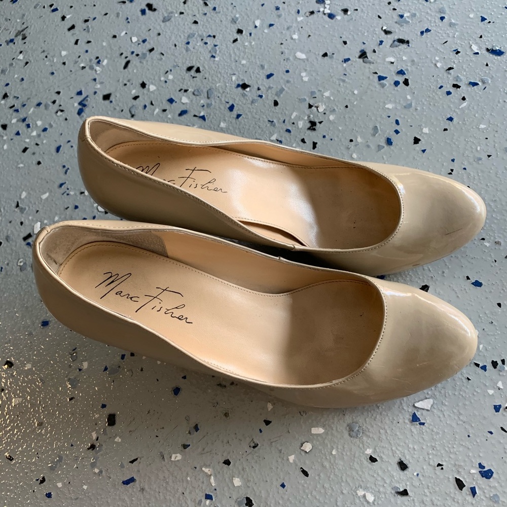 Marc fisher nude heels 9